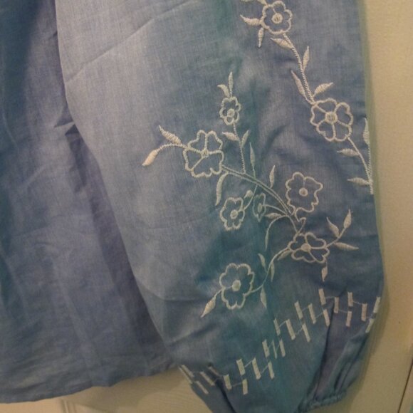 Lascana Pure Collection Baby Blue top with white embroidery with Tags  Size 6 - Picture 3 of 7